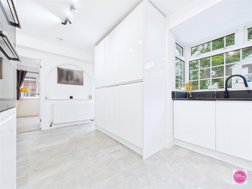 Images for Main Street, Overseal