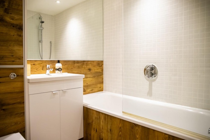 Images for Cross York Street, Leeds