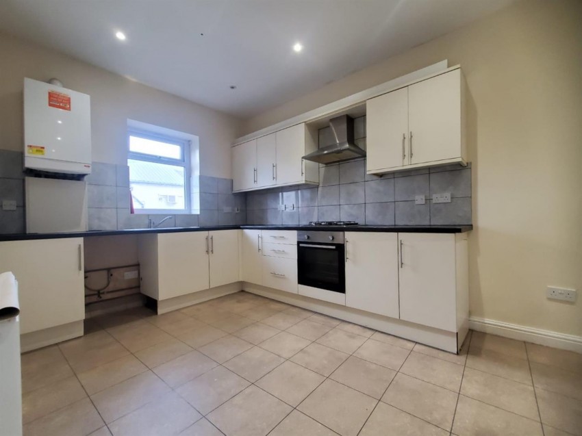 Images for The Courtyard, Blackmoorfoot Road, Crosland Moor, HD4