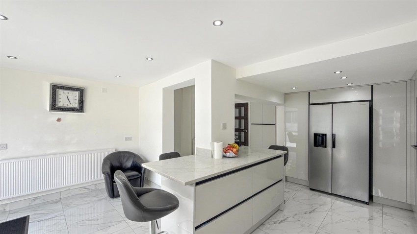 Images for Fifth Avenue, Bolton