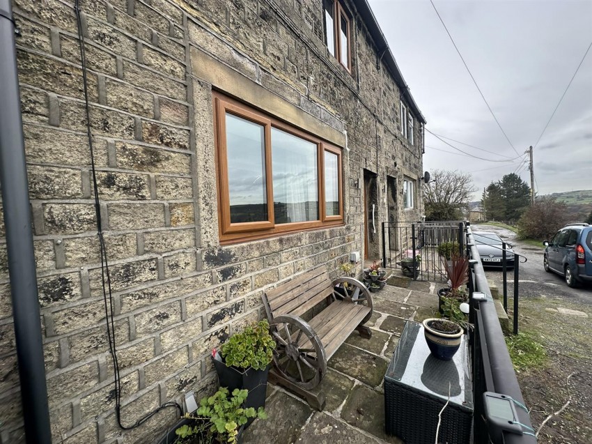 Images for Higher Springhead, Oakworth, Keighley