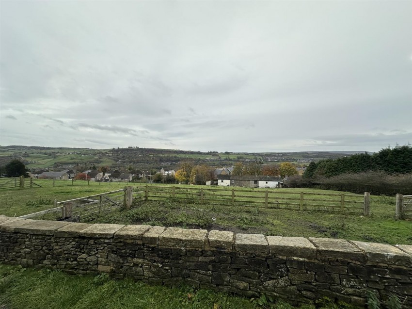 Images for Higher Springhead, Oakworth, Keighley