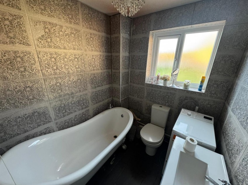 Images for Cristina, Flat 60 Regency Court Bradford Bd8 9Ex,