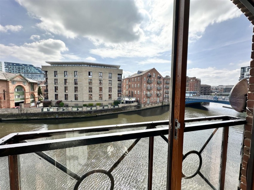 Images for Riverside Court, Leeds