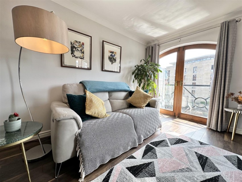 Images for Riverside Court, Leeds