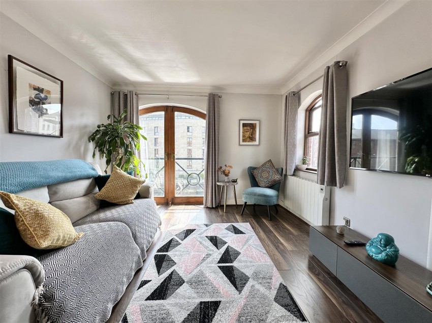 Images for Riverside Court, Leeds