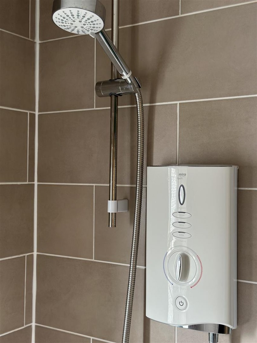 Images for Riverside Court, Leeds