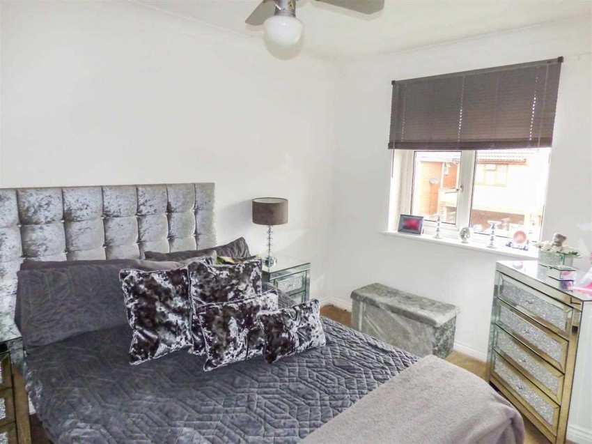 Images for Waterside Mead, Canvey Island