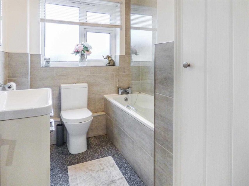 Images for Waterside Mead, Canvey Island