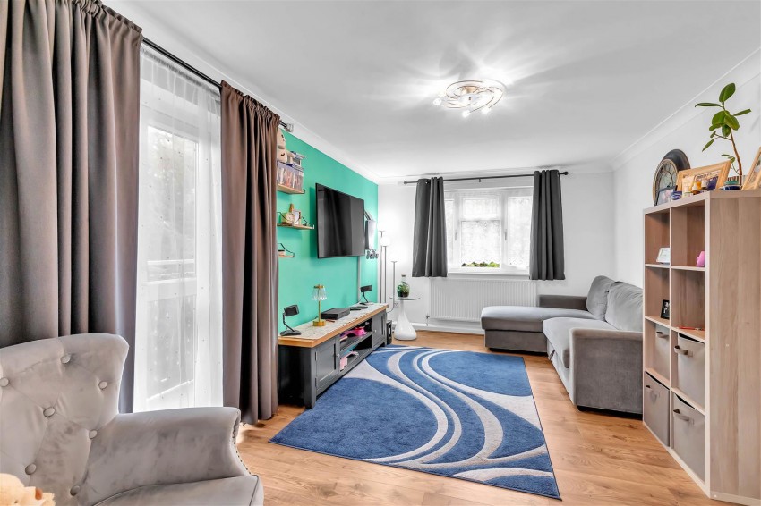 Images for Birches Road, Horsham