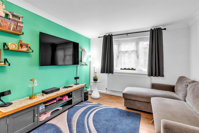 Images for Birches Road, Horsham