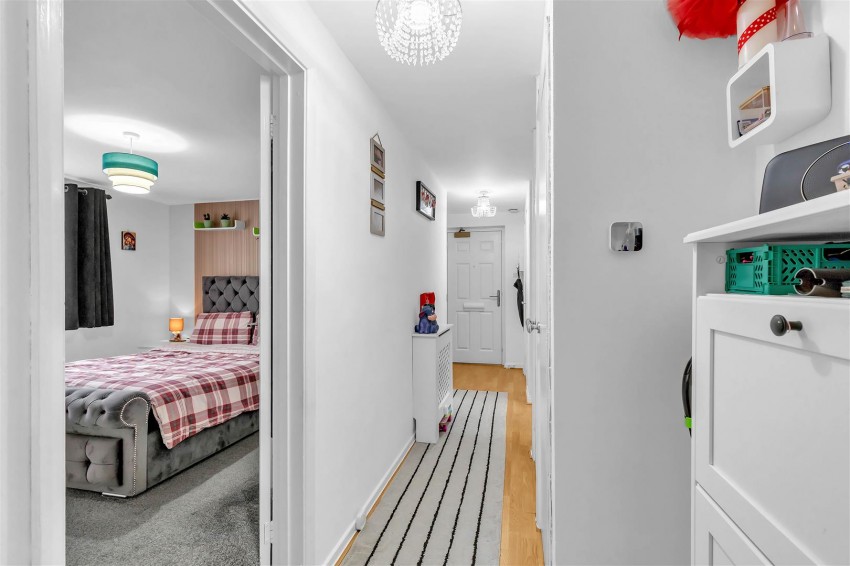 Images for Birches Road, Horsham