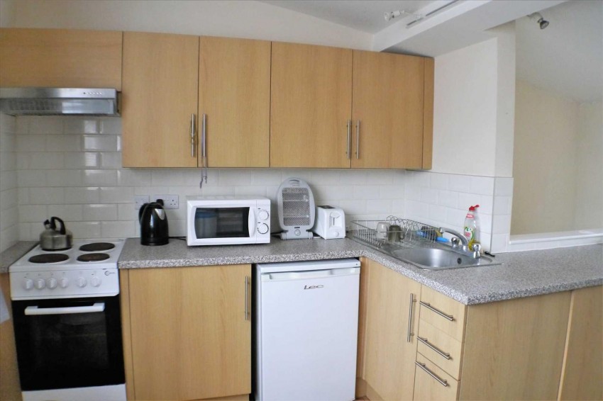 Images for New Broadway,Tarring Road