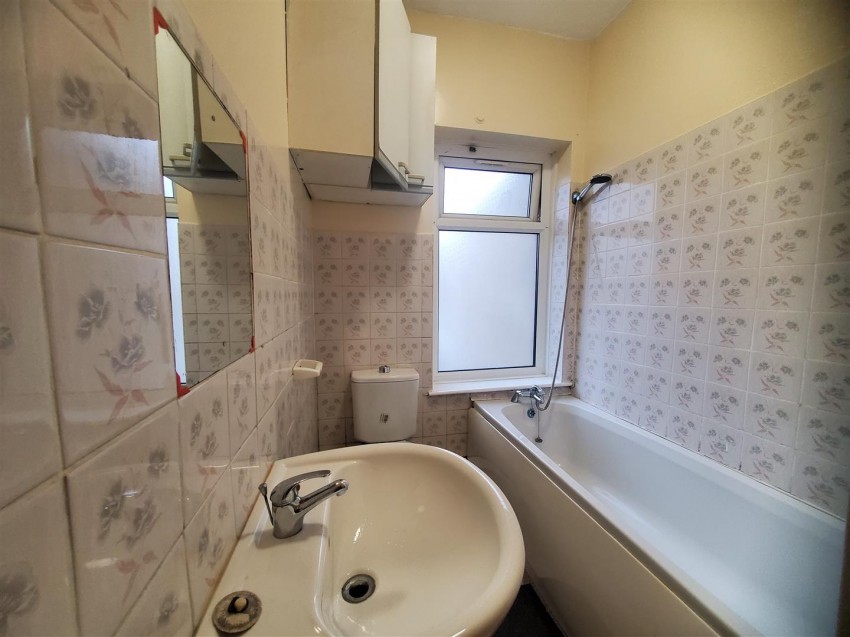 Images for Hall Avenue, Thornton Lodge, Huddersfield