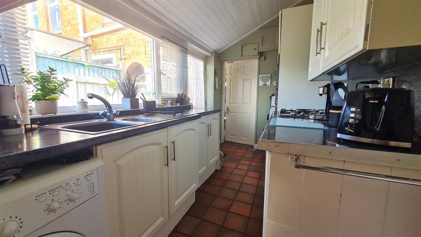 Images for Wrexham Road, Whitchurch