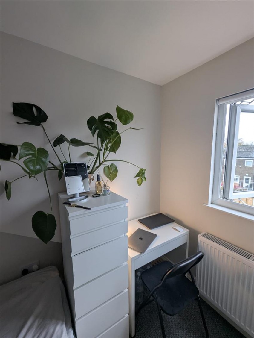 Images for Room 5 . 54 Mersey Road, Widnes