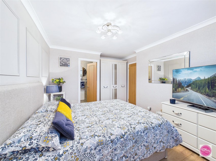 Images for 3, Orchid Close, Stapenhill, Burton Upon Trent, St