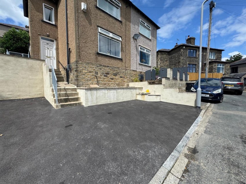 Images for Exley Crescent, Keighley