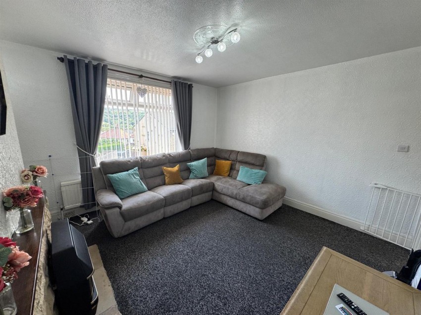 Images for Exley Crescent, Keighley