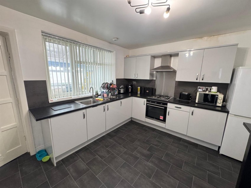 Images for Exley Crescent, Keighley
