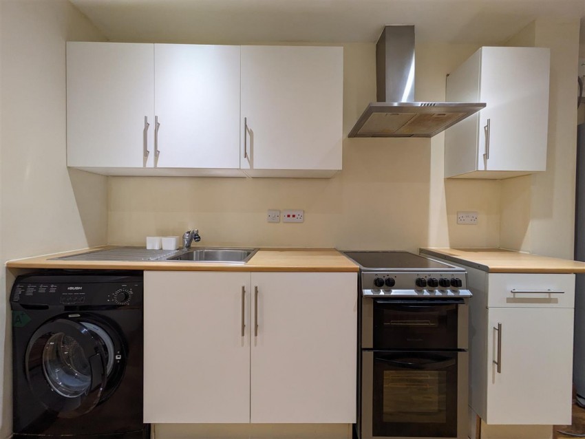 Images for Newnham Gardens, Northolt UB5