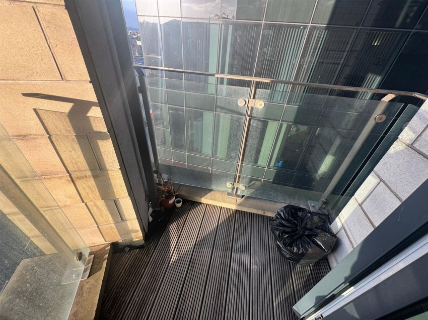 Images for Gatehaus, Leeds Road, Bradford