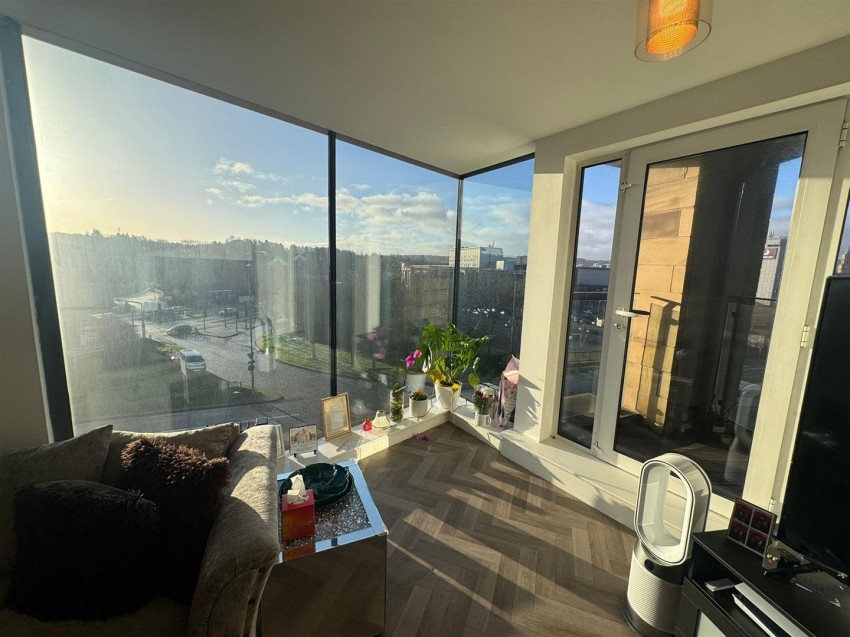 Images for Gatehaus, Leeds Road, Bradford