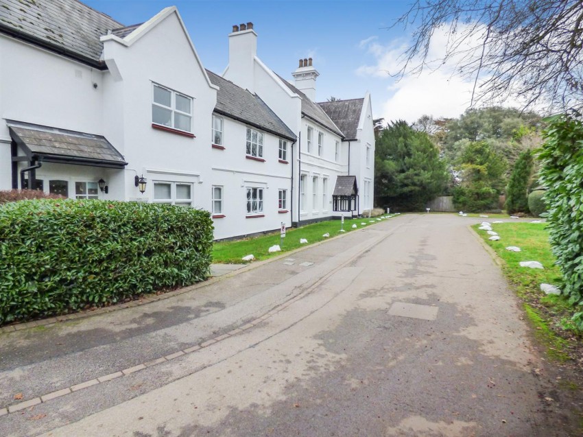 Images for Rayleigh Road, Brentwood, Hutton