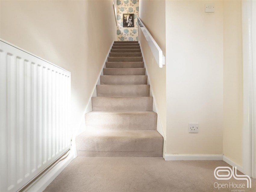 Images for Mountbatten Close, Stretton