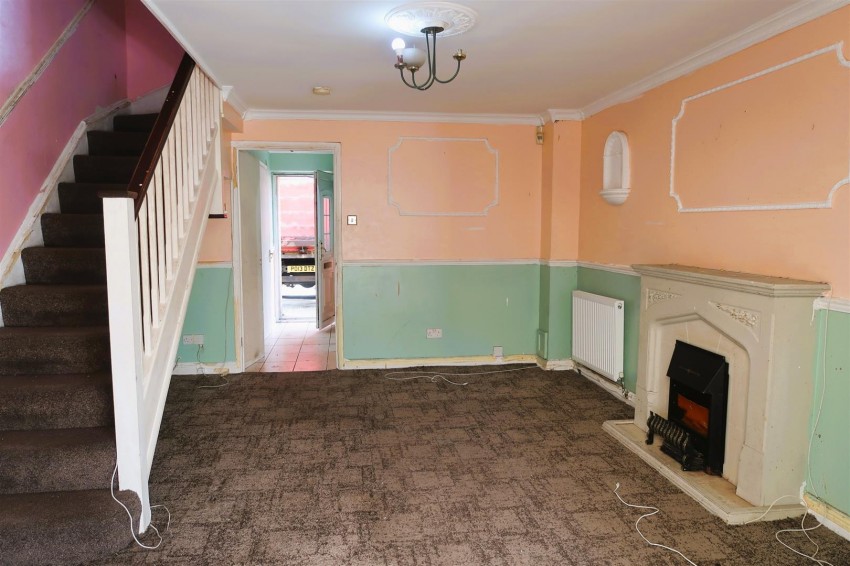 Images for Sunset Road, London