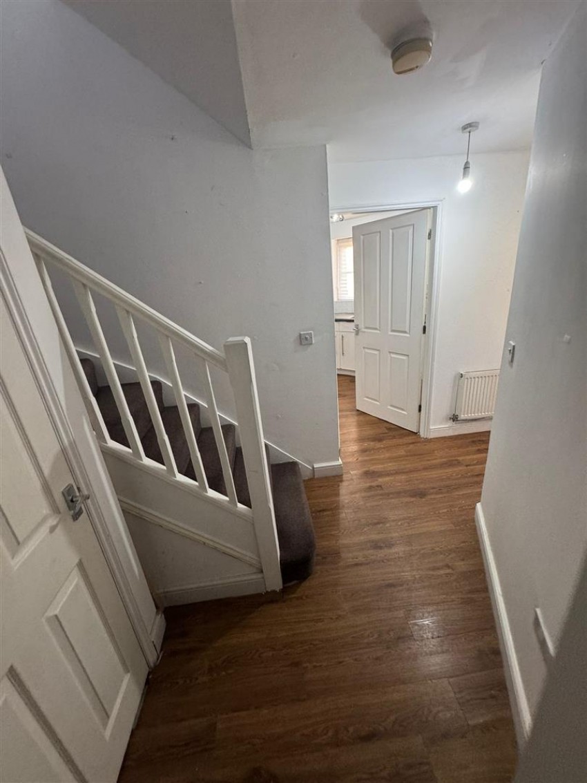 Images for Sandering Drive, Manchester