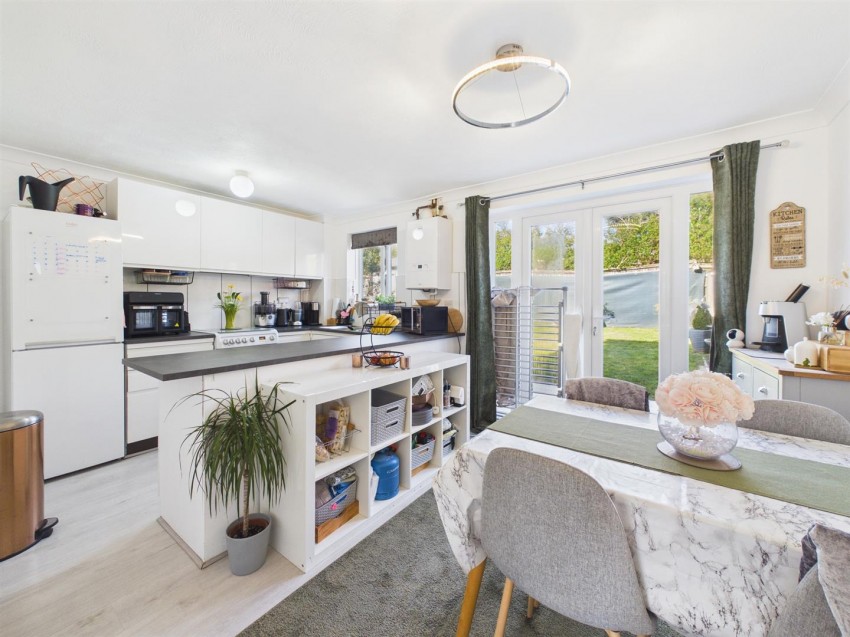 Images for Berry Close, Telscombe Cliffs, Peacehaven