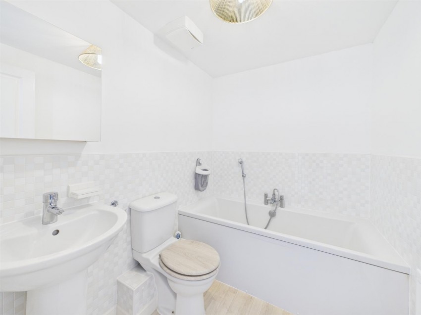 Images for Montreal Close, Peacehaven