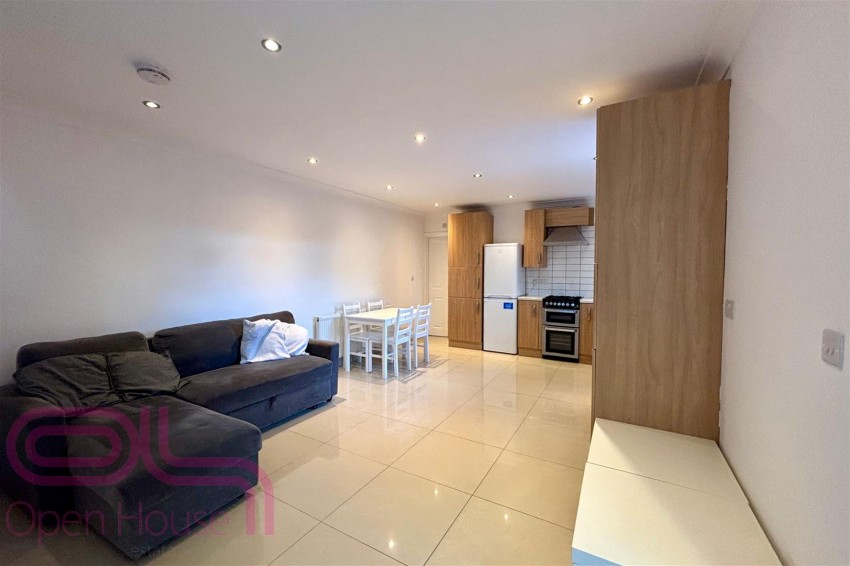 Images for Runnymede Gardens, Twickenham