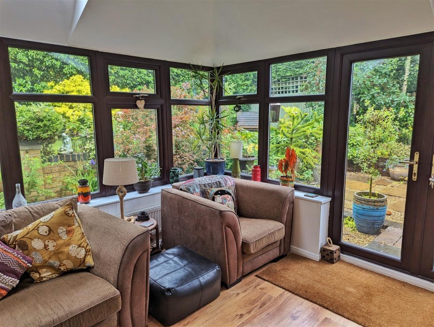 Images for Walnut Drive, Whitchurch