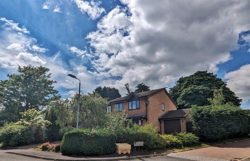 Images for Walnut Drive, Whitchurch