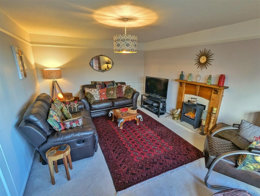 Images for Walnut Drive, Whitchurch