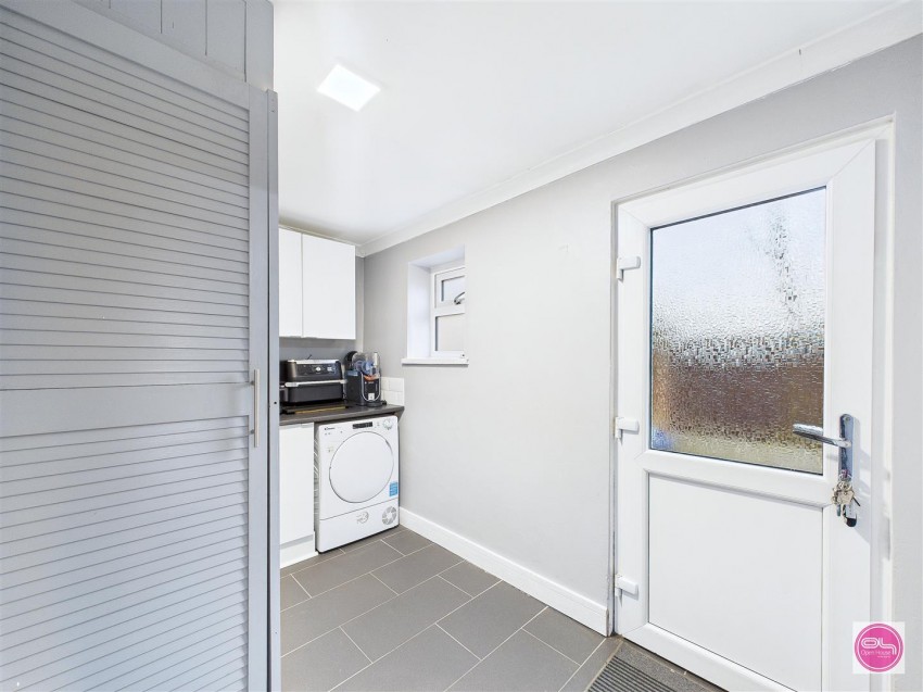 Images for Manor Crescent, Burton-On-Trent