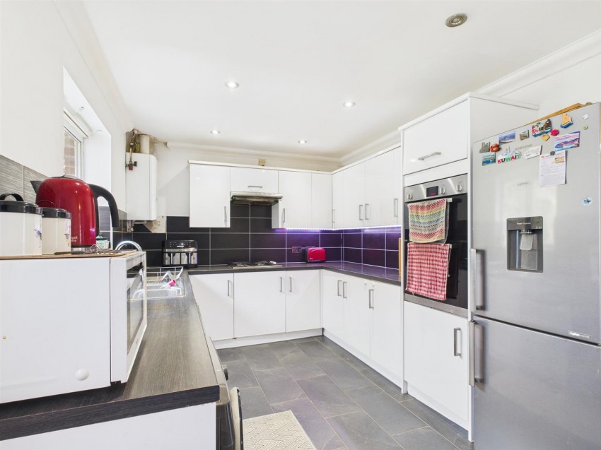 Images for Maple Leaf Close, Newhaven