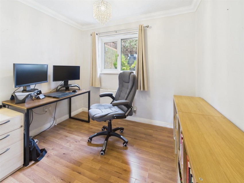 Images for Maple Leaf Close, Newhaven