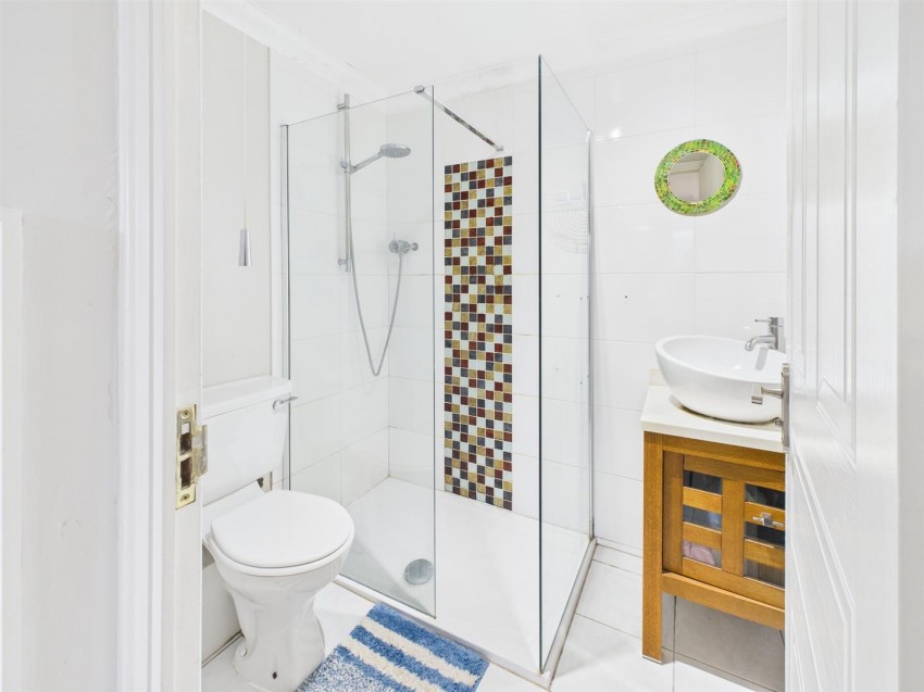 Images for Maple Leaf Close, Newhaven