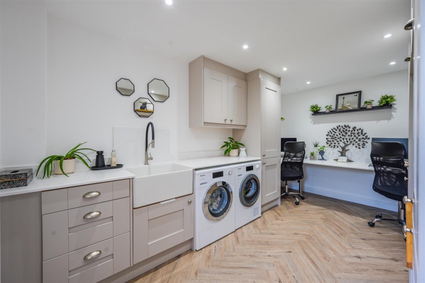 Images for Westminster Drive, Church Gresley, Swadlincote