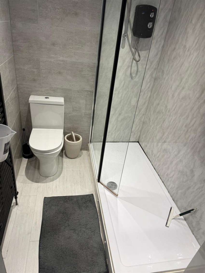 Images for Room 5, 427 Smithdown Road, Wavertree