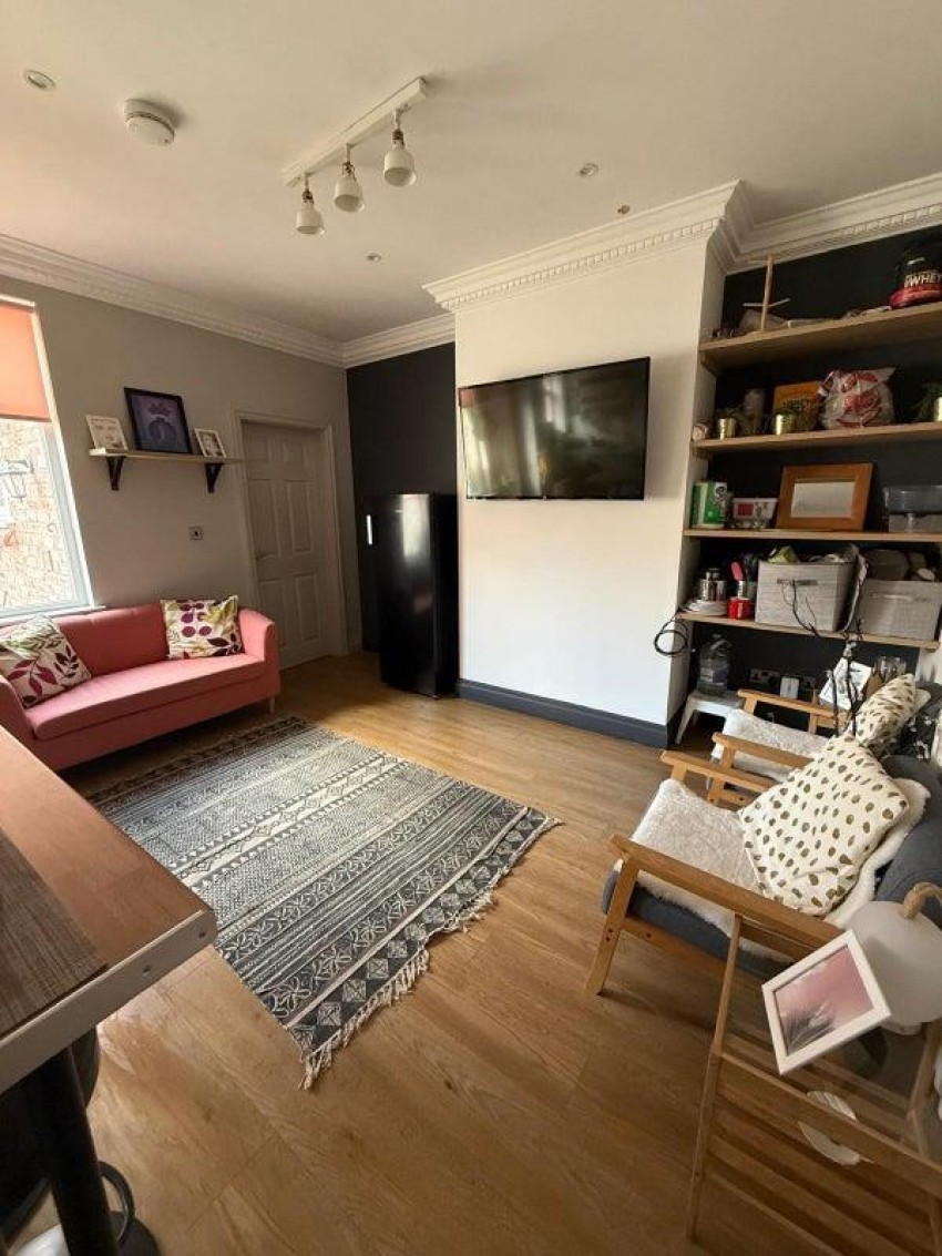 Images for Room 3, Elm Vale, Liverpool