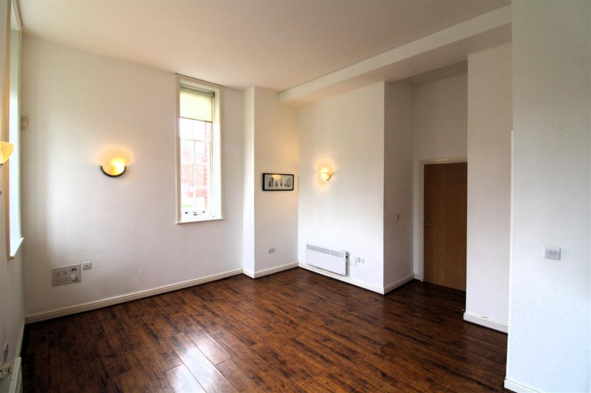 Images for Salisbury Close, Crewe