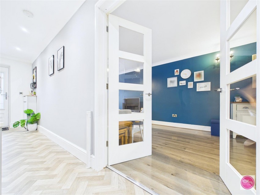 Images for Avon Way, Burton-On-Trent