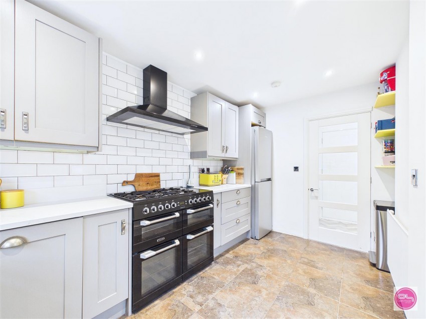 Images for Avon Way, Burton-On-Trent