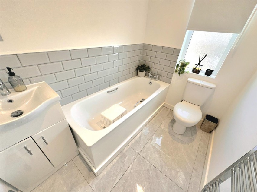 Images for Throne Crescent, Rowley Regis