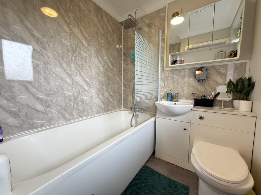 Images for Albany Court, Keighley