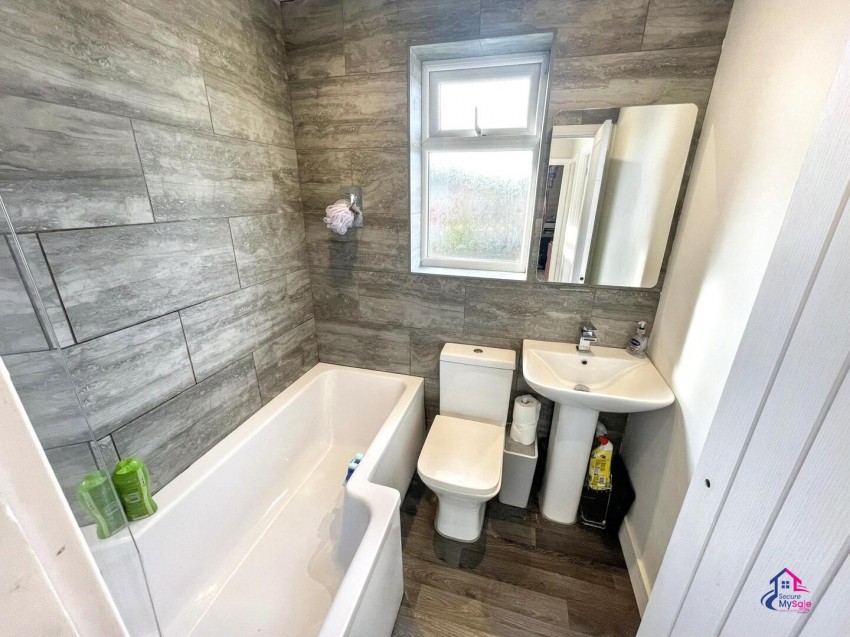 Images for Fifth Avenue, Grantham